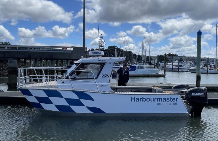 670 Power Catamaran Harbour Master